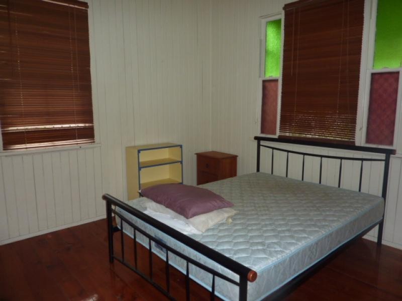 30 Park Street, Ipswich QLD 4305