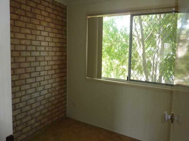 8/16 Lindsay Street, Bundamba QLD 4304