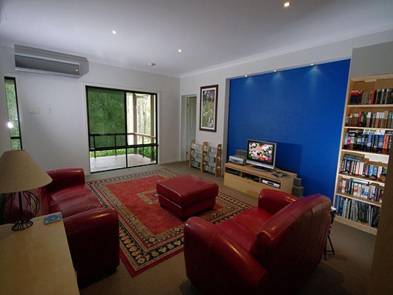 39 Emma Holt Court, Mount Crosby QLD 4306
