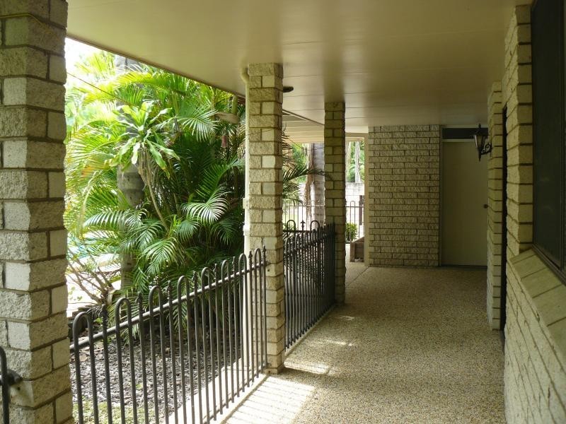 9 Box Street, Yamanto QLD 4305