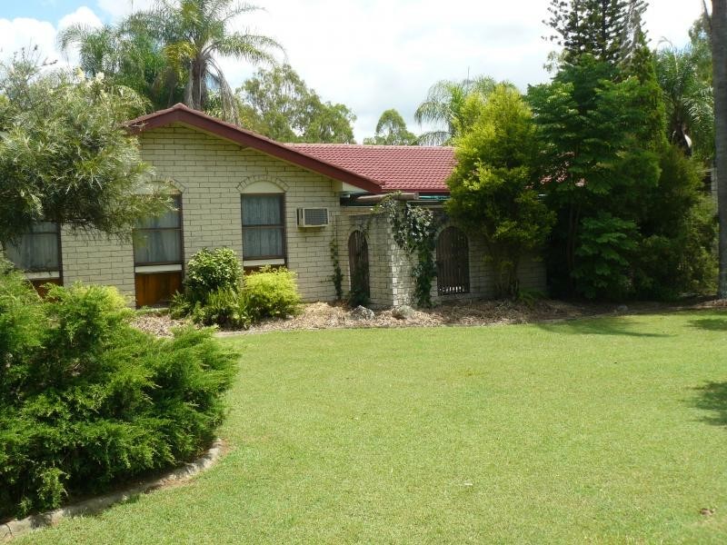 9 Box Street, Yamanto QLD 4305