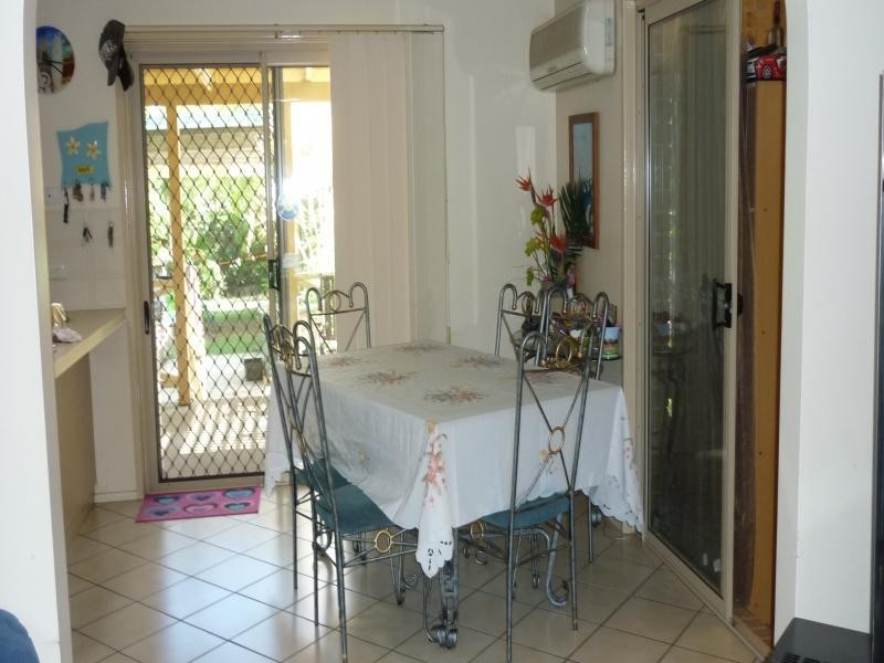 6 Short Street, Walloon QLD 4306