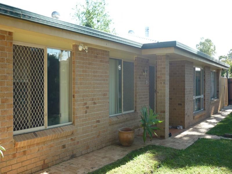 6 Short Street, Walloon QLD 4306