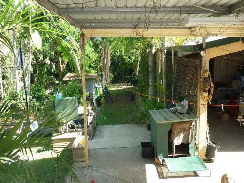 6 Short Street, Walloon QLD 4306