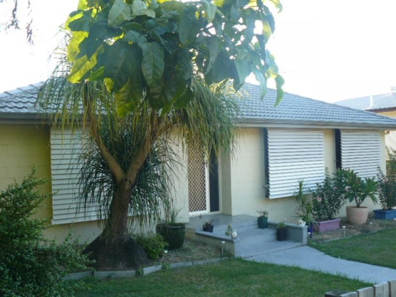 23 Pine Street, Flinders View QLD 4305