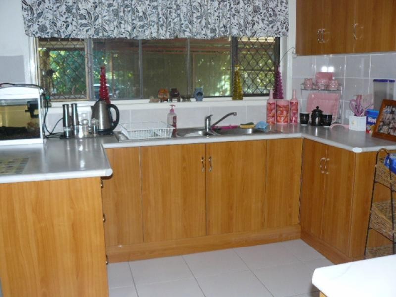 23 Pine Street, Flinders View QLD 4305