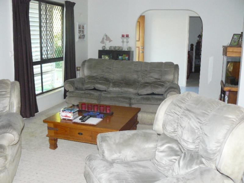 23 Pine Street, Flinders View QLD 4305