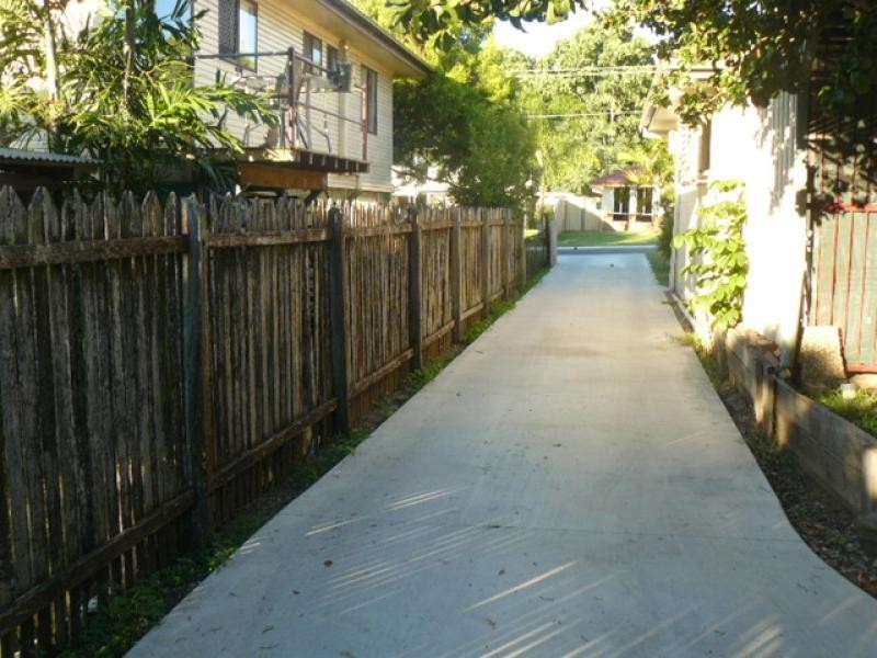 23 Pine Street, Flinders View QLD 4305