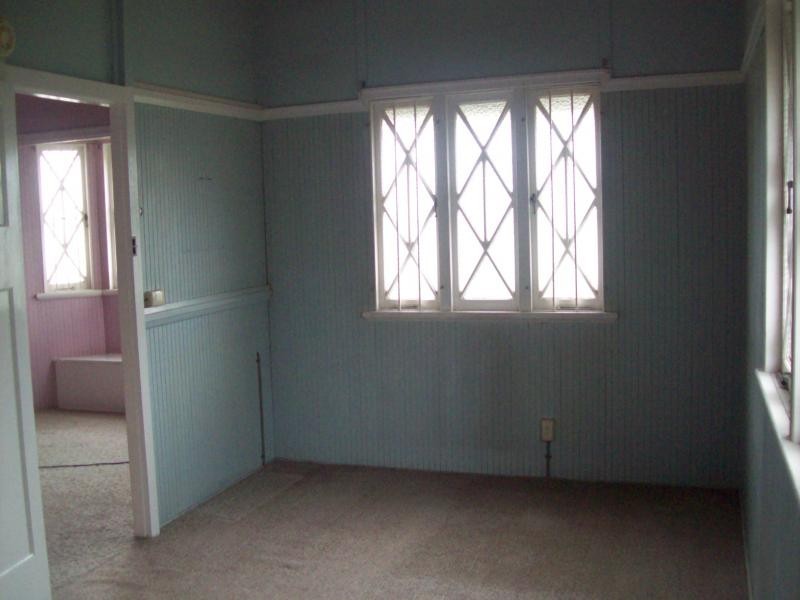 17 Hamilton Street, Booval QLD 4304