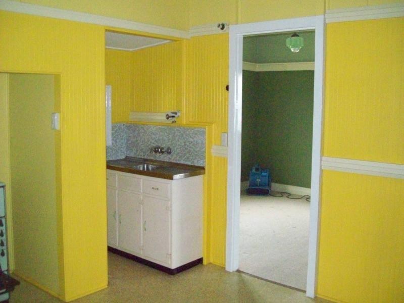 17 Hamilton Street, Booval QLD 4304