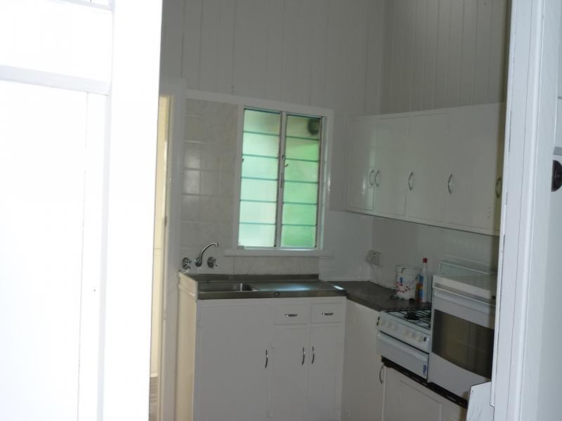 39 Pine Street, North Ipswich QLD 4305