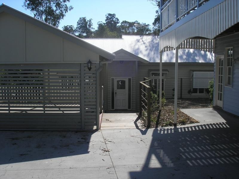 2/74 Braeside Road, Bundamba QLD 4304