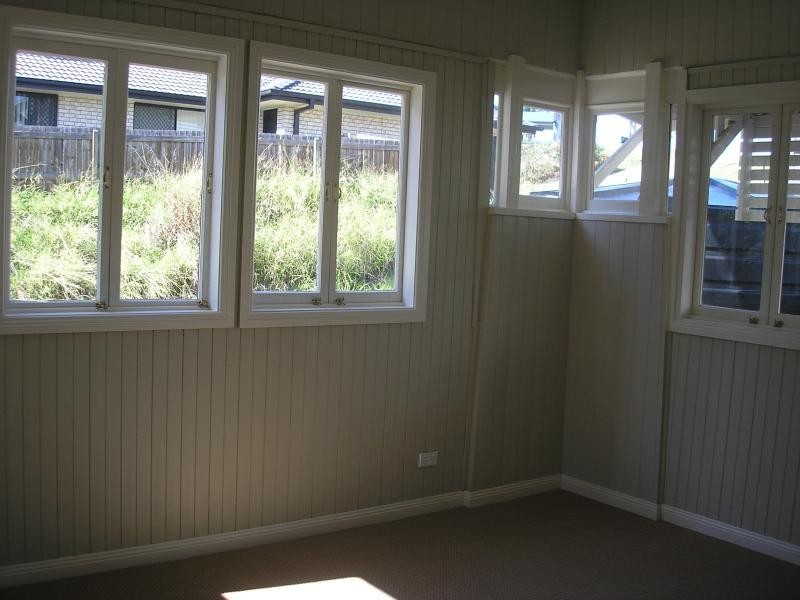 2/74 Braeside Road, Bundamba QLD 4304