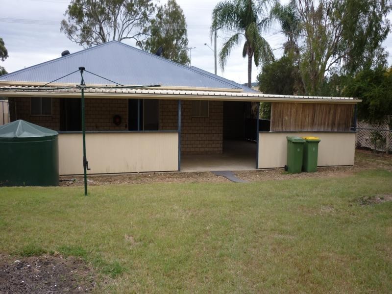37 Fassifern Street, Peak Crossing QLD 4306