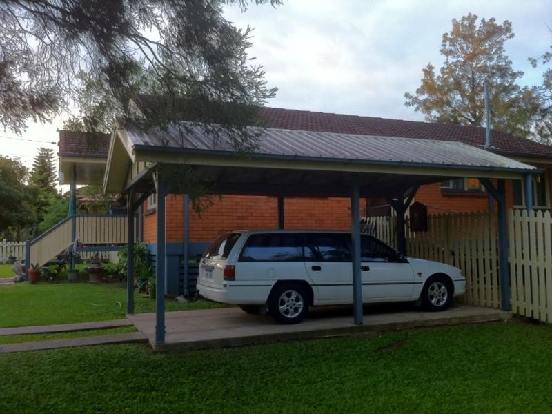 20 Gibbs Street, Riverview QLD 4303