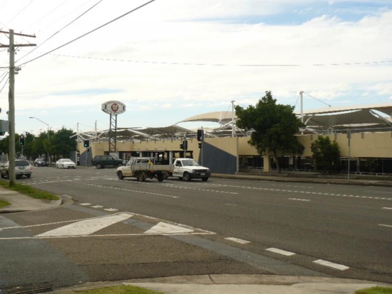 4/61 South Station Road, Booval QLD 4304