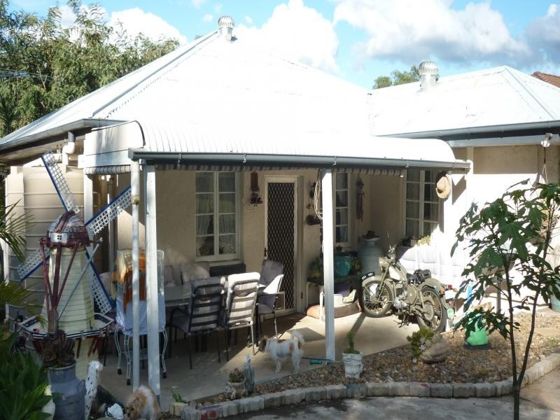 4 Edith Drive, North Ipswich QLD 4305