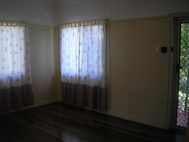 7 Thorn Lane, Ipswich QLD 4305