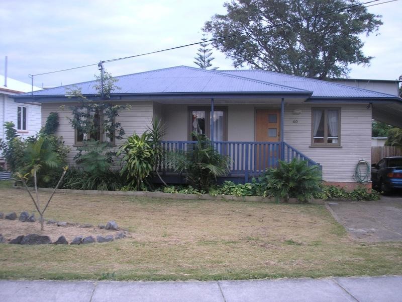 40 Railway Street, Booval QLD 4304