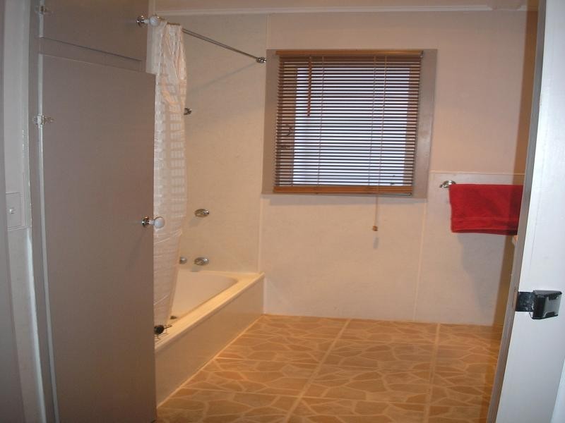 40 Railway Street, Booval QLD 4304