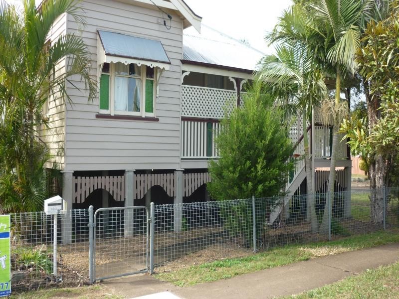 30 The Terrace, North Ipswich QLD 4305