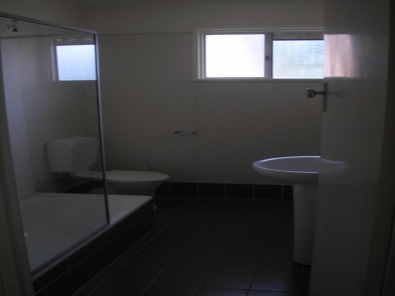 5/27 Brisbane Road, Newtown QLD 4305