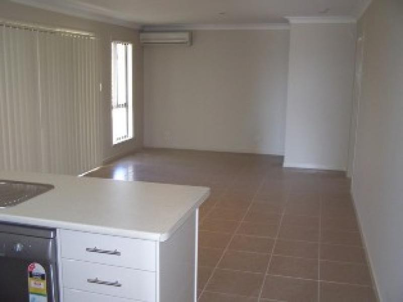 94 Jacaranda Drive, Yamanto QLD 4305