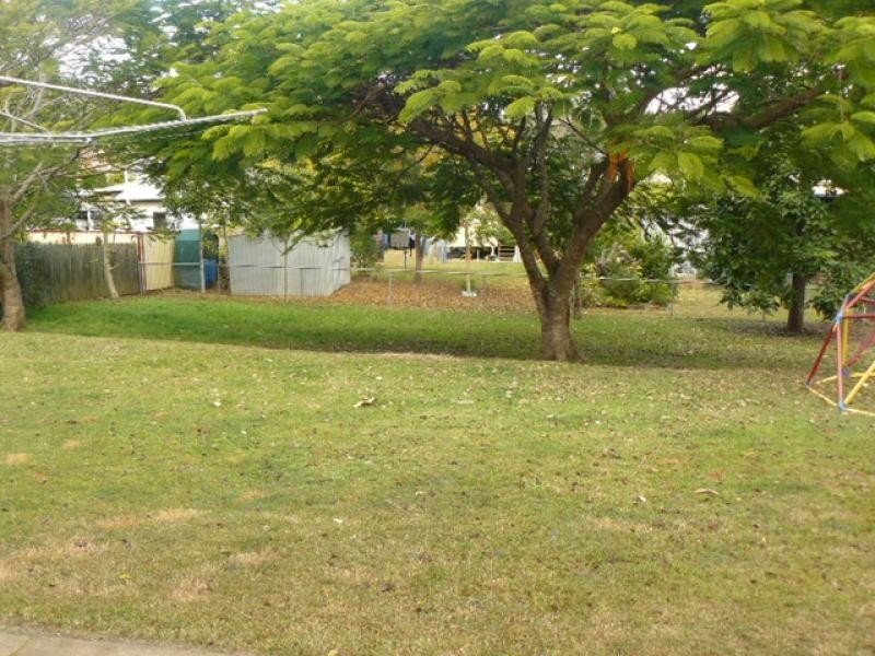 10 Boundary Street, Bundamba QLD 4304