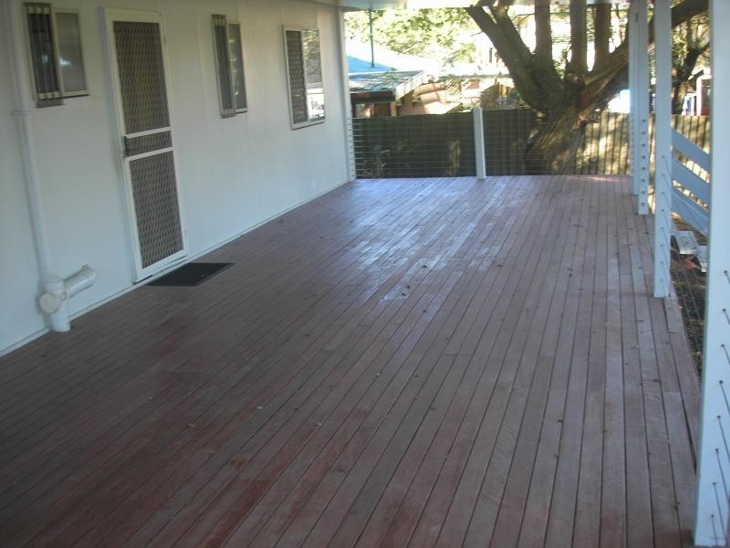 4 Helen Street, North Booval QLD 4304