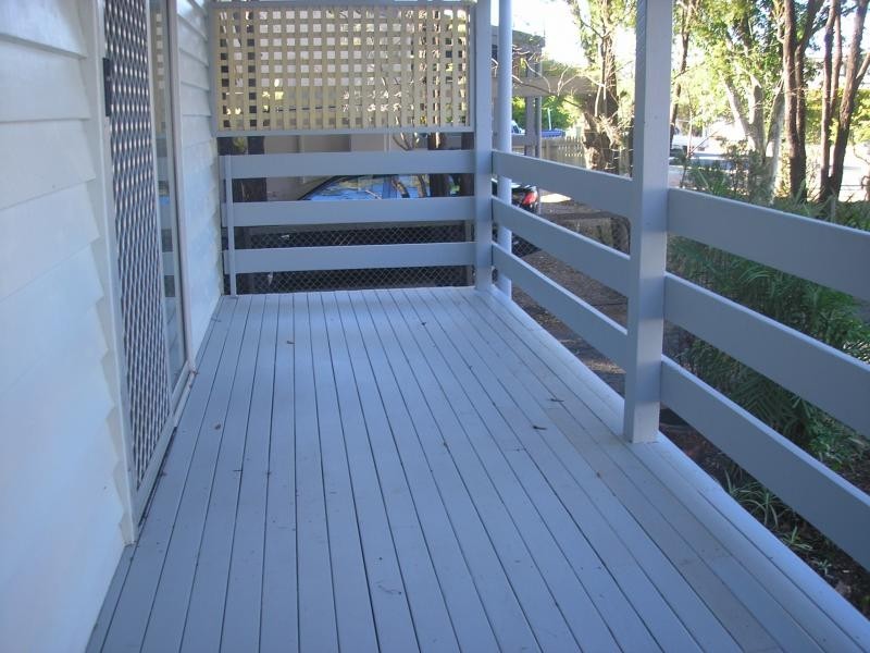 4 Helen Street, North Booval QLD 4304