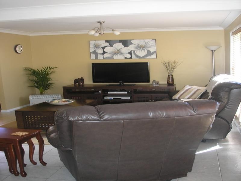 71 Sandalwood Drive, Yamanto QLD 4305