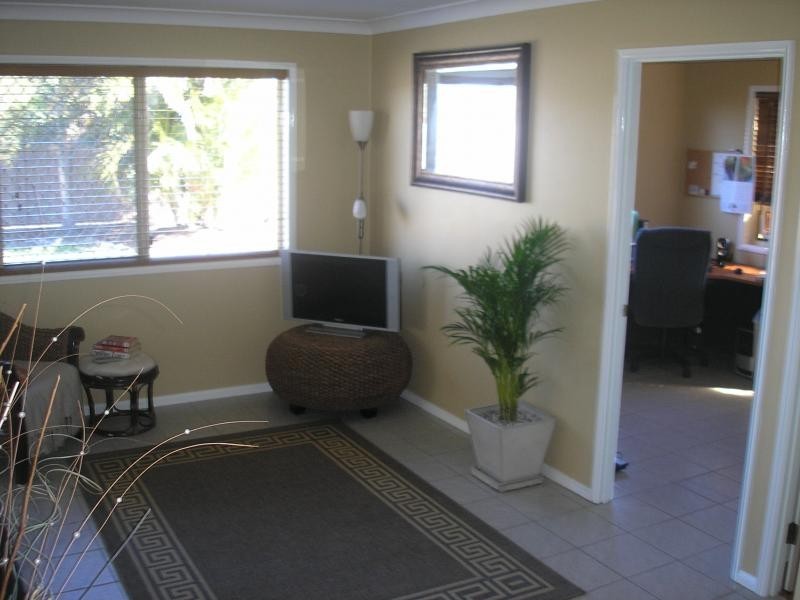 71 Sandalwood Drive, Yamanto QLD 4305