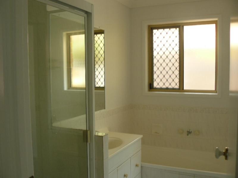 226 Eagle Street, Collingwood Park QLD 4301