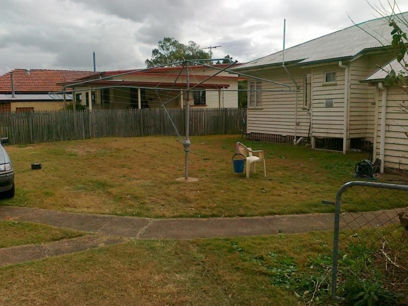 42 Phillip Street, One Mile QLD 4305