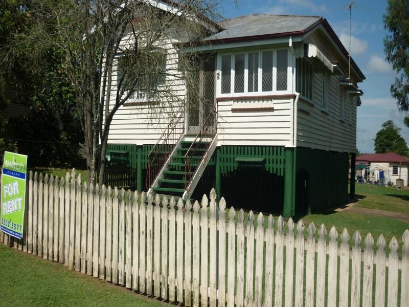 1 McMahon Street, Bundamba QLD 4304