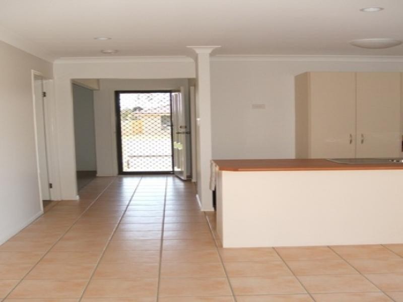 89 Anna Drive, Raceview QLD 4305