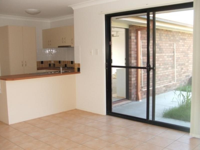 89 Anna Drive, Raceview QLD 4305