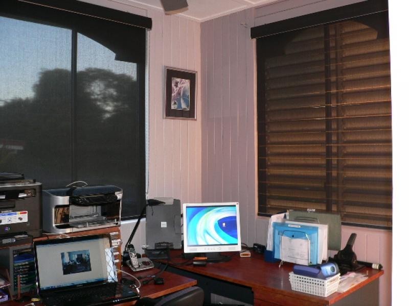 8 McGrath Lane, Booval QLD 4304