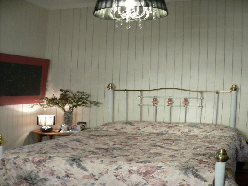 8 McGrath Lane, Booval QLD 4304