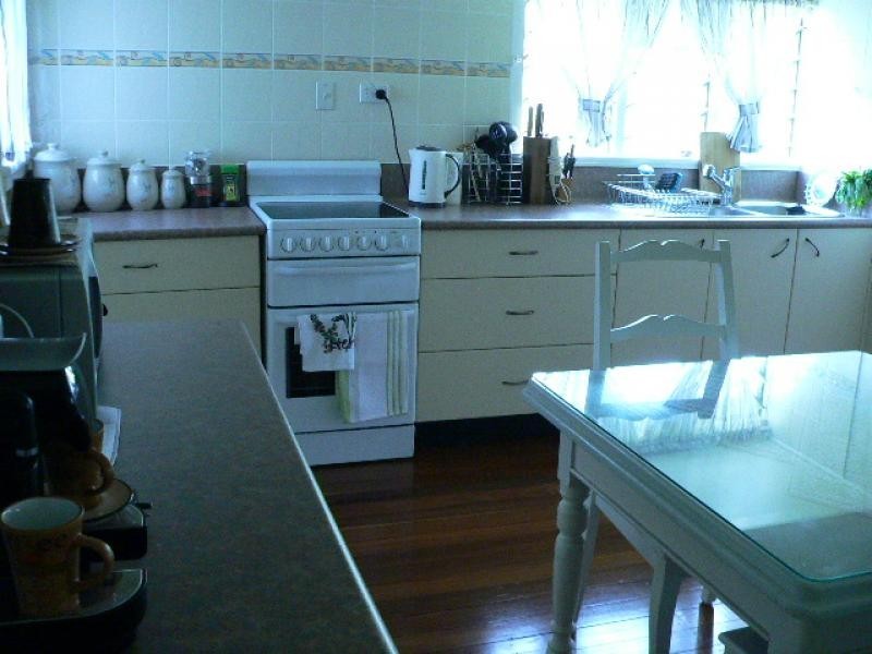 8 McGrath Lane, Booval QLD 4304