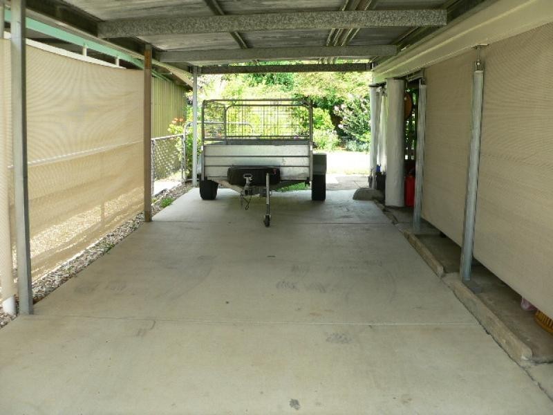 8 McGrath Lane, Booval QLD 4304
