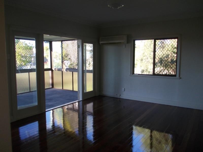 99 Brisbane Road, Booval QLD 4304