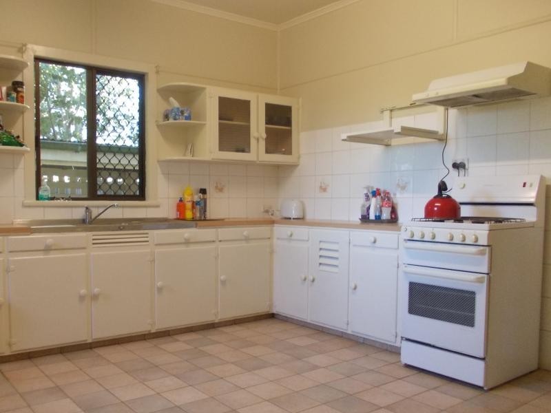 99 Brisbane Road, Booval QLD 4304