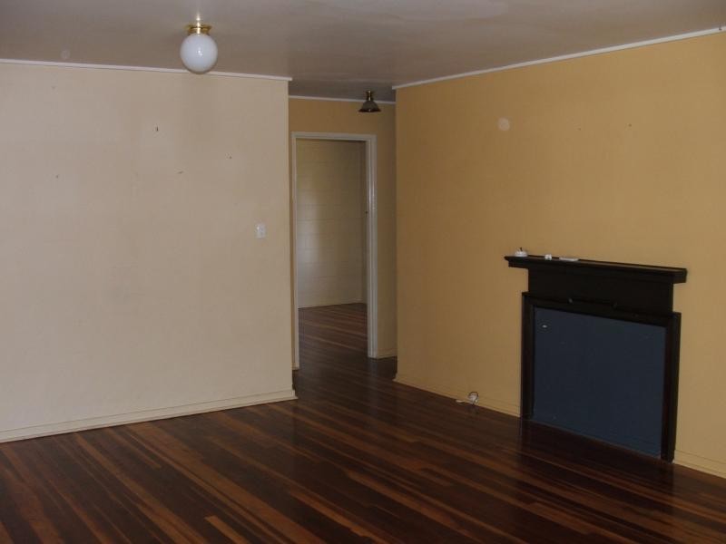 4 Avon Street, Leichhardt QLD 4305
