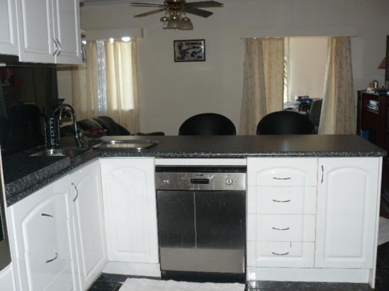 16 Braeside Road, Bundamba QLD 4304