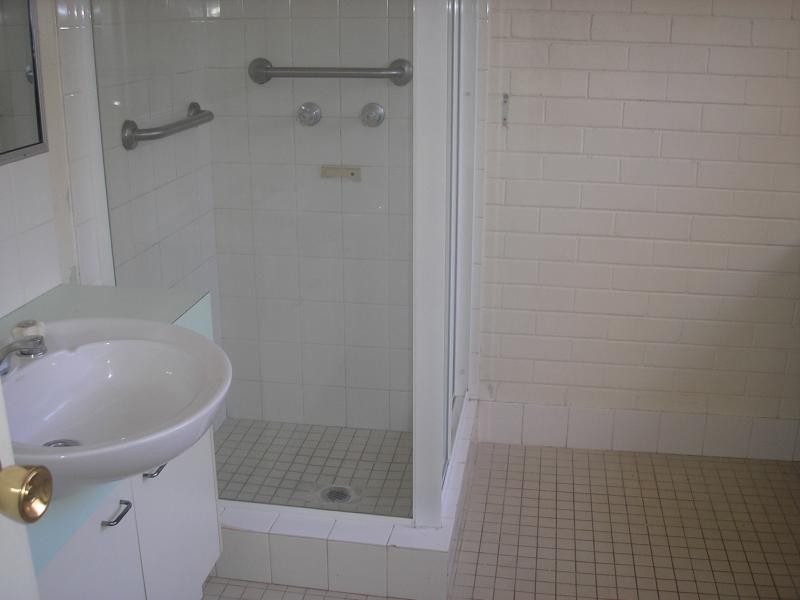 2/11 South Street, Ipswich QLD 4305