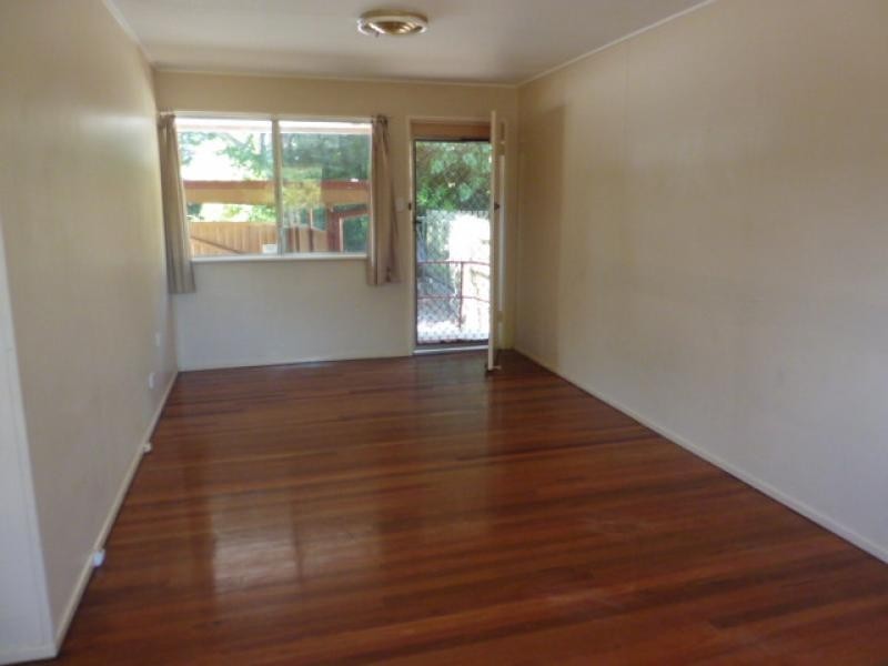 4/9 Green Street, Booval QLD 4304