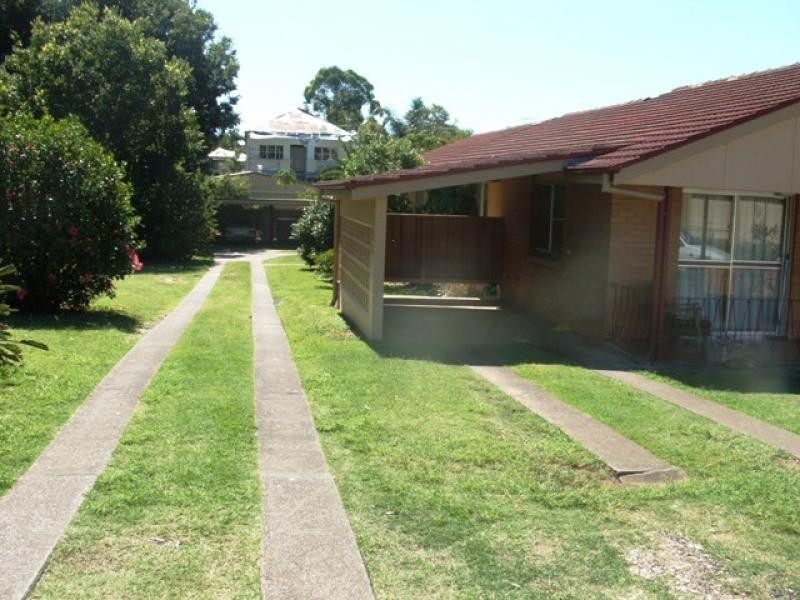 4/9 Green Street, Booval QLD 4304