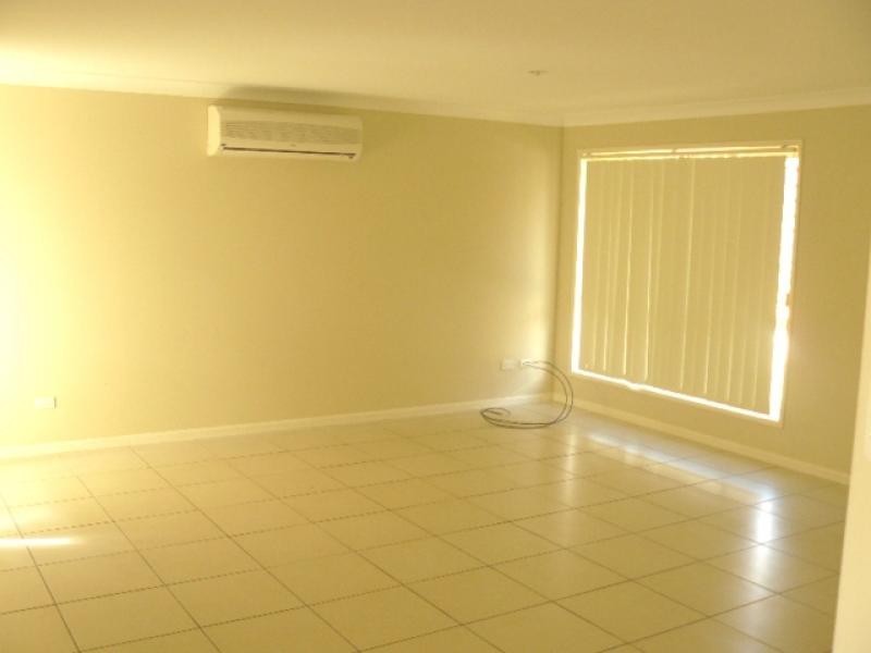 43 Mellor Place, Brassall QLD 4305