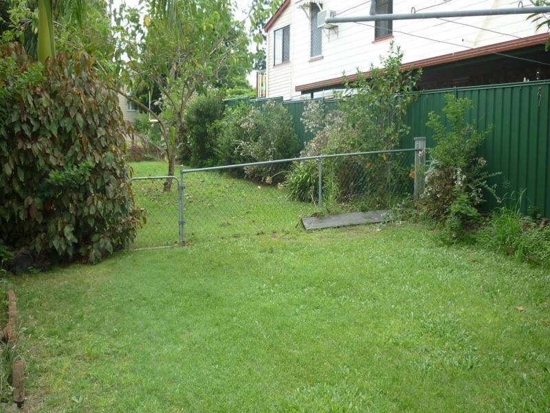 39 Pine Street, North Ipswich QLD 4305